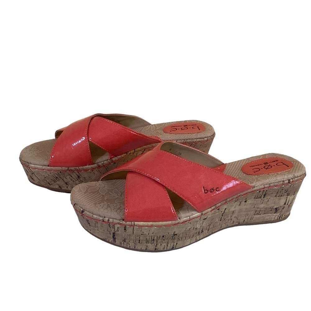b.0.c Women’s Cork Orange Platform Sandals.  Size 8